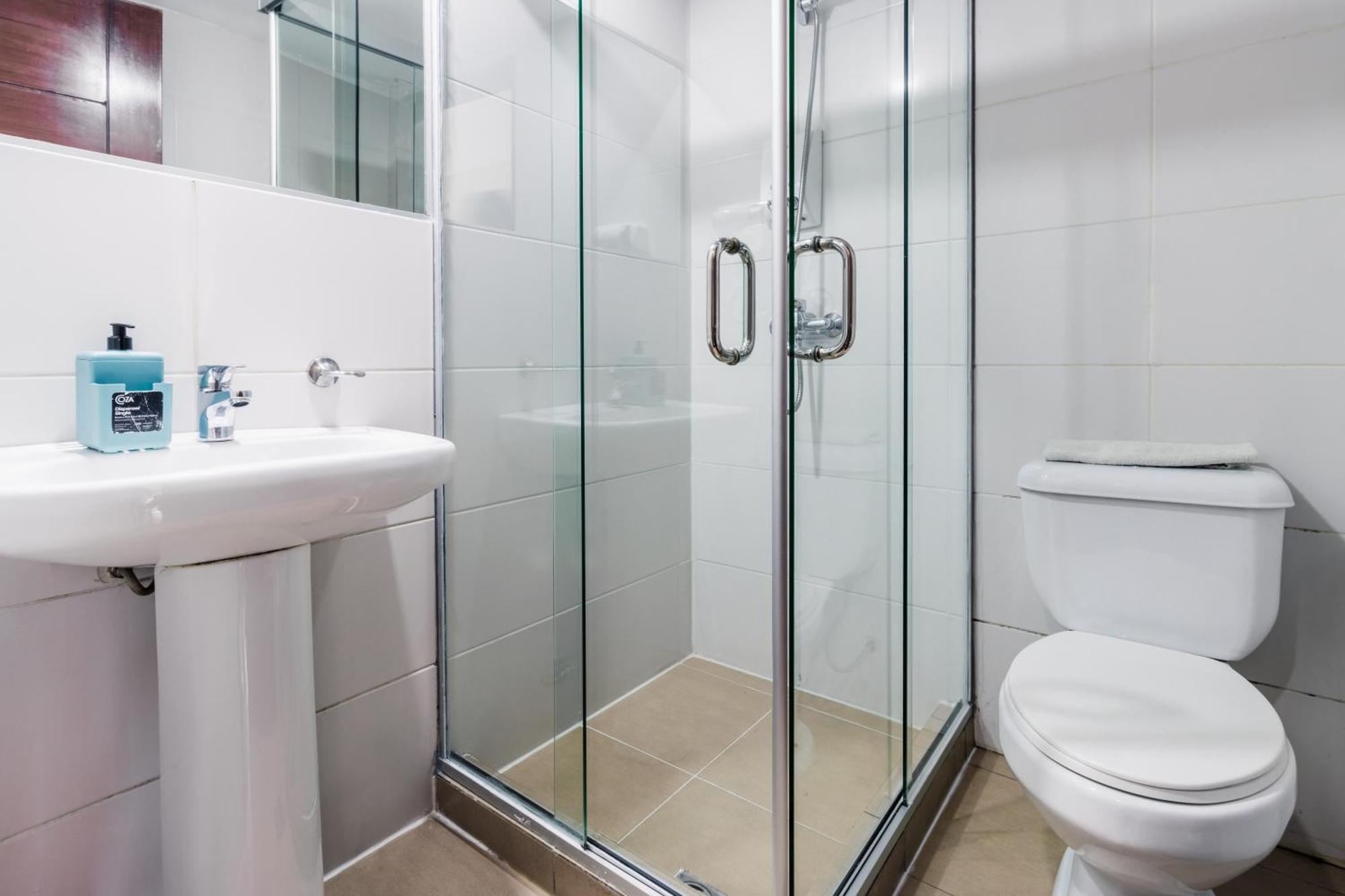 Luxstone Executive & Suites 拉巴斯 外观 照片