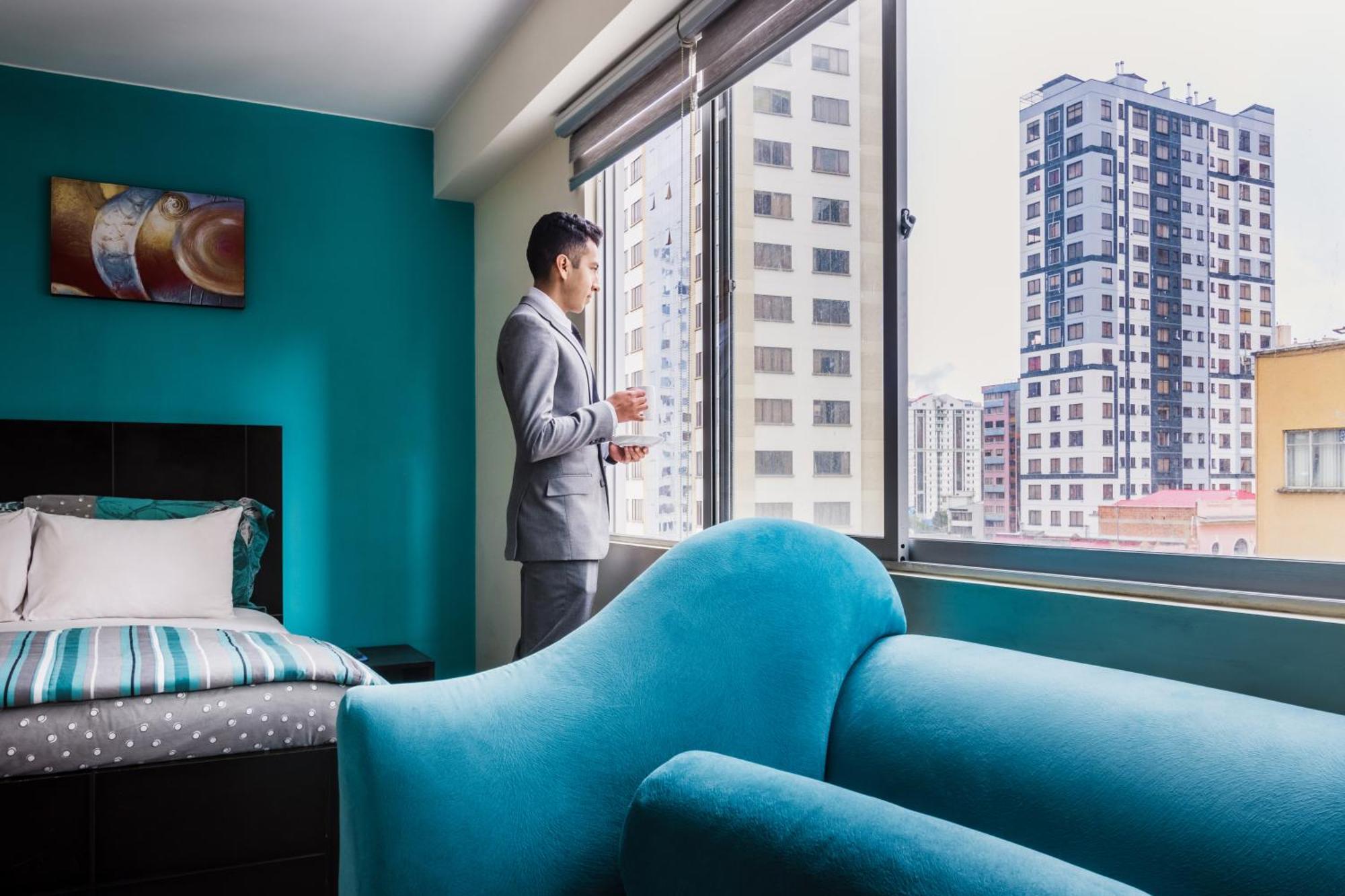 Luxstone Executive & Suites 拉巴斯 外观 照片